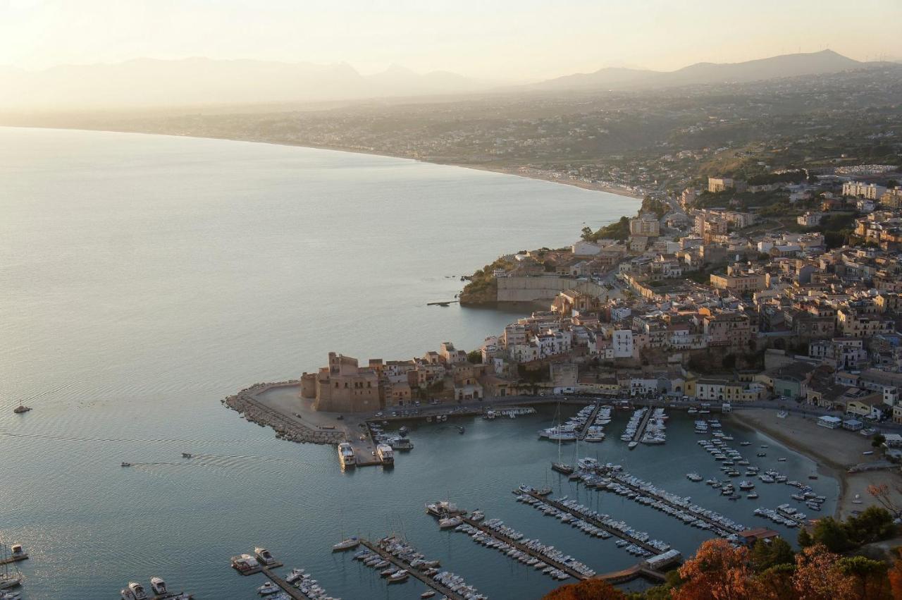 Marconi E Garibaldi 76 Apartment Castellammare del Golfo Luaran gambar